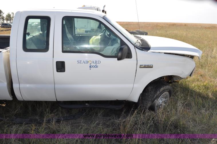 image for item G6181 2007 Ford F250 Super Duty XLT pickup truck