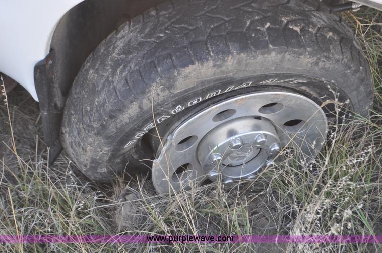 image for item G6181 2007 Ford F250 Super Duty XLT pickup truck