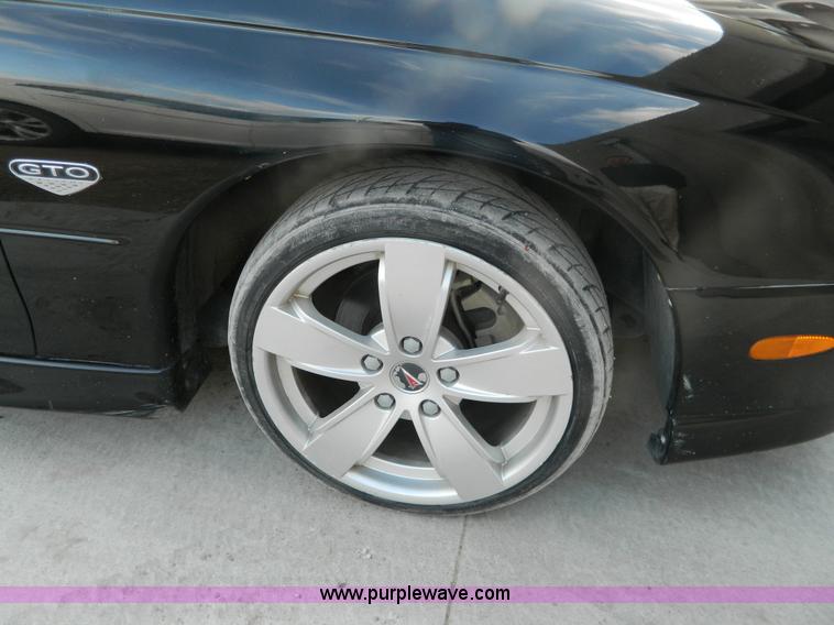 image for item H2305 2004 Pontiac GTO
