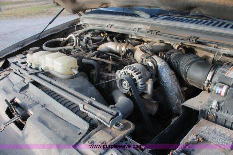 image for item H5972 2001 Ford F350 Super Duty flatbed pickup truck