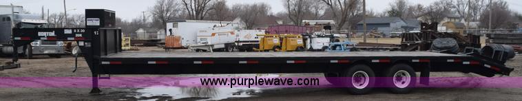 image for item H9262 1983 WW gooseneck flatbed trailer