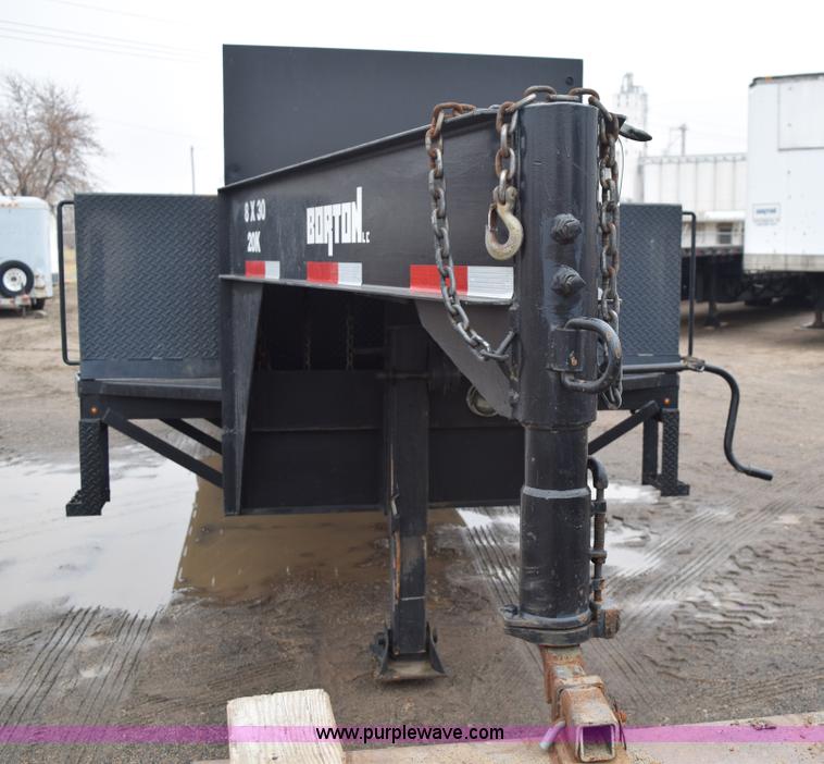 image for item H9262 1983 WW gooseneck flatbed trailer