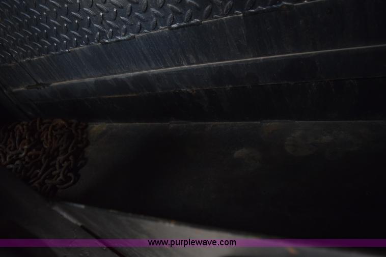 image for item H9262 1983 WW gooseneck flatbed trailer