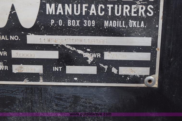 image for item H9262 1983 WW gooseneck flatbed trailer