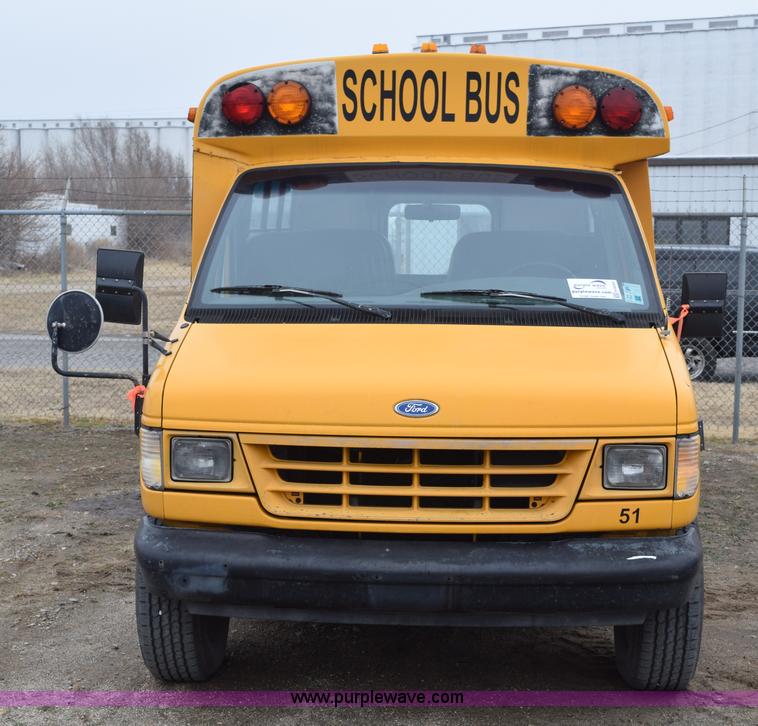 image for item H9264 1993 Ford Econoline E350 Blue Bird bus
