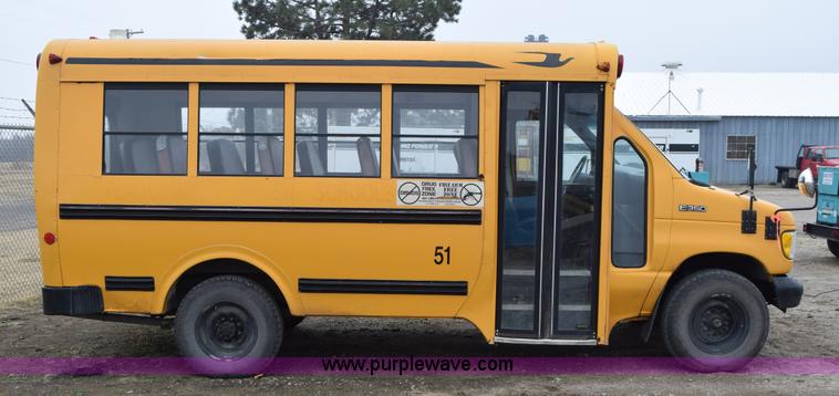 image for item H9264 1993 Ford Econoline E350 Blue Bird bus
