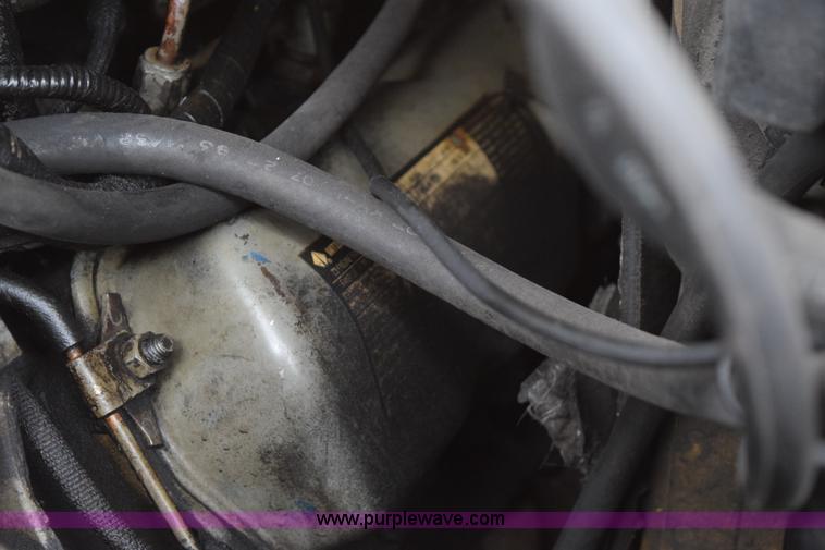 image for item H9264 1993 Ford Econoline E350 Blue Bird bus