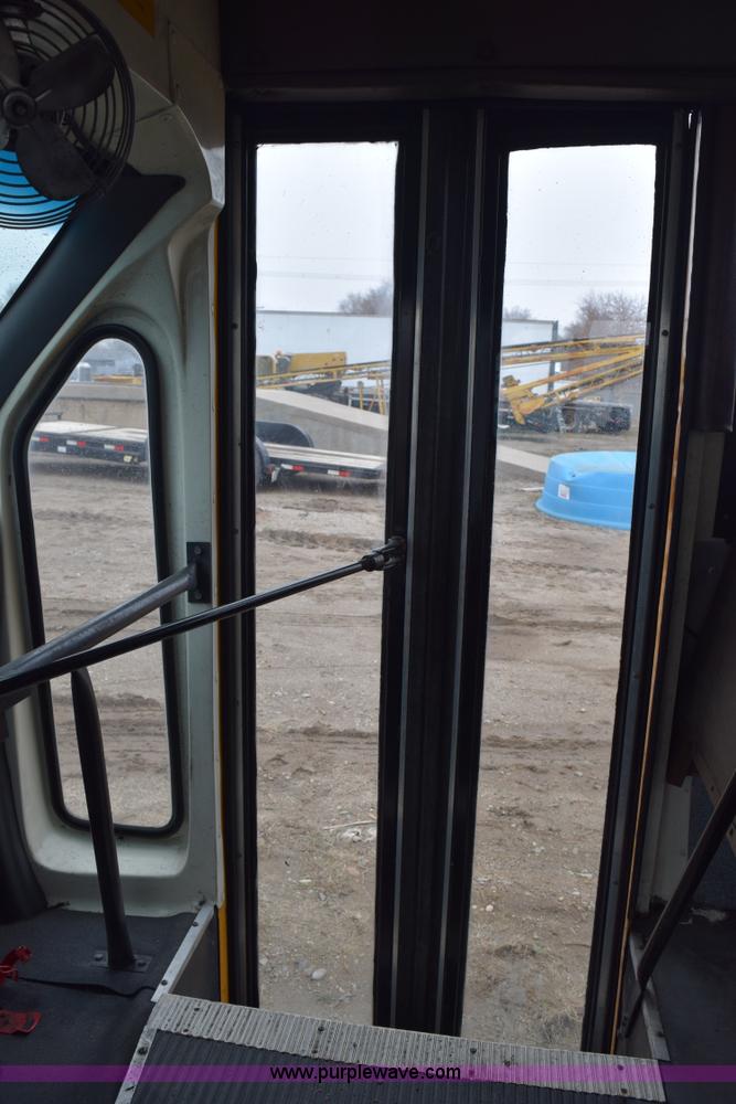 image for item H9264 1993 Ford Econoline E350 Blue Bird bus