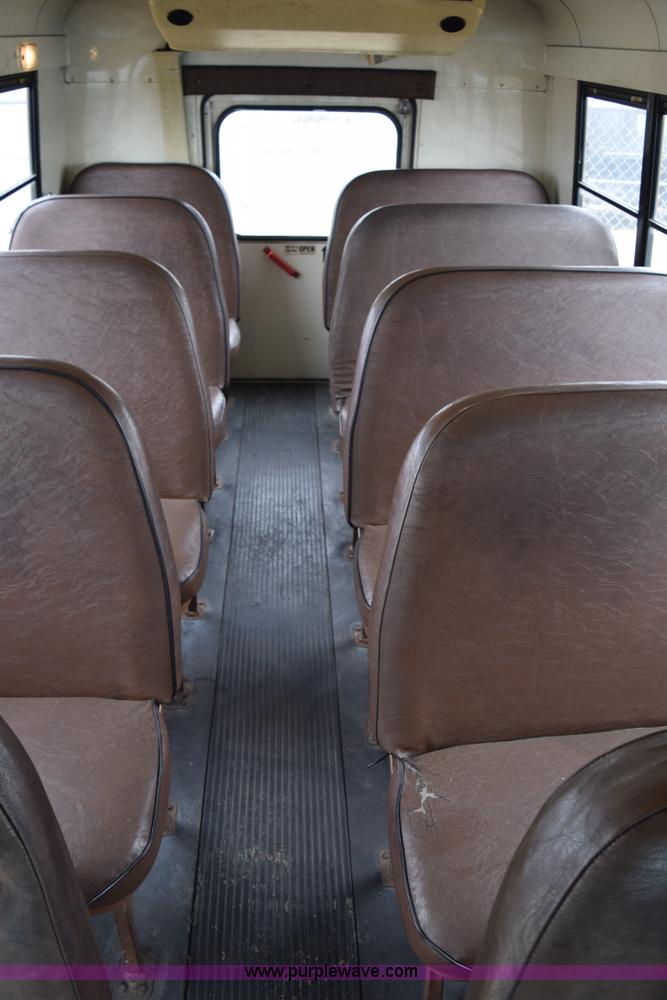 image for item H9264 1993 Ford Econoline E350 Blue Bird bus