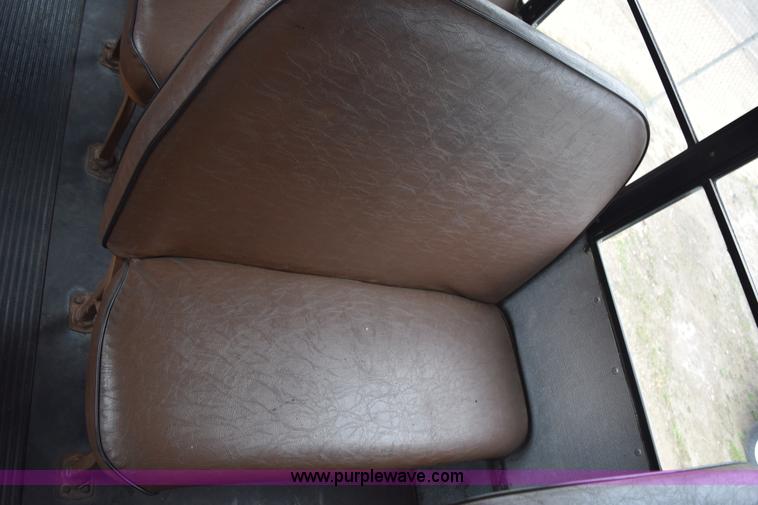 image for item H9264 1993 Ford Econoline E350 Blue Bird bus