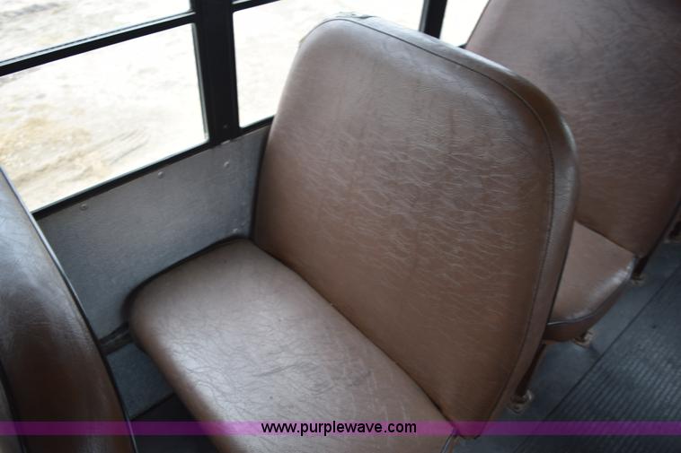 image for item H9264 1993 Ford Econoline E350 Blue Bird bus