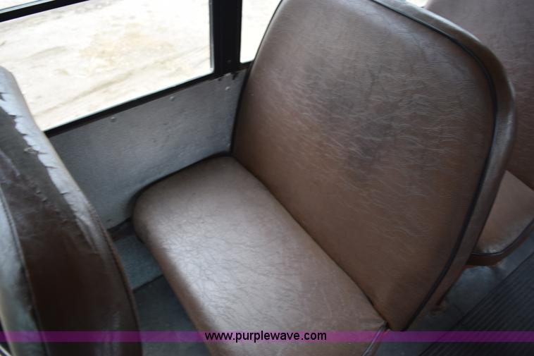 image for item H9264 1993 Ford Econoline E350 Blue Bird bus