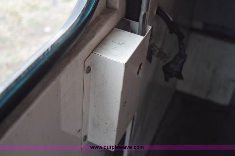 image for item H9264 1993 Ford Econoline E350 Blue Bird bus