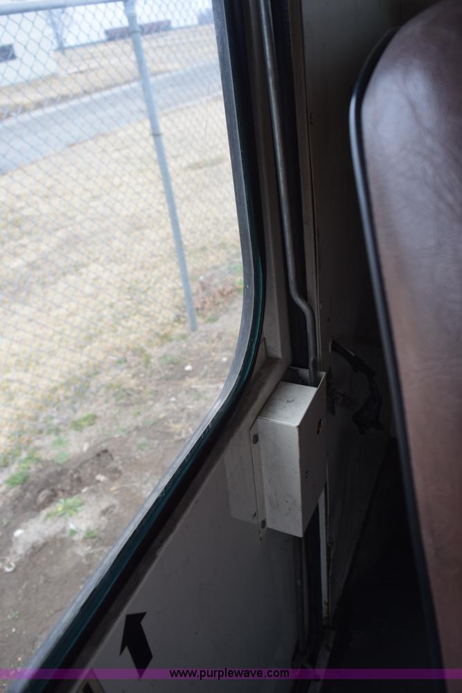 image for item H9264 1993 Ford Econoline E350 Blue Bird bus