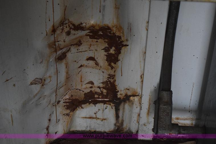 image for item H9274 1994 Trailmann enclosed trailer