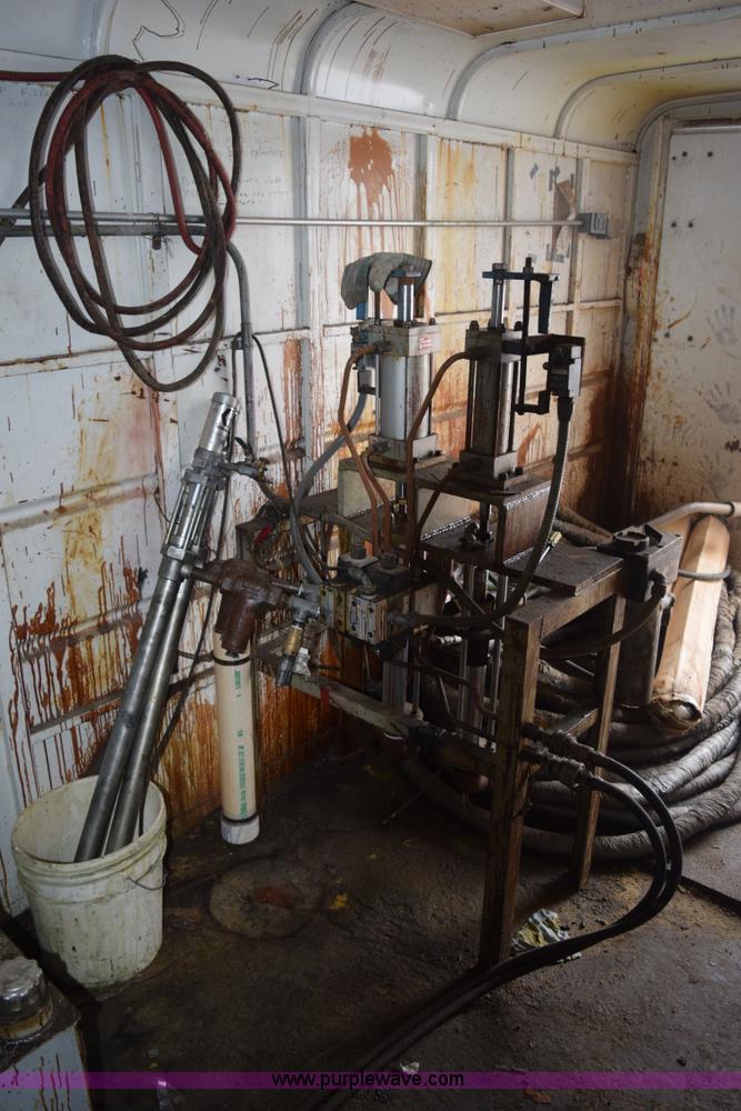 image for item H9274 1994 Trailmann enclosed trailer