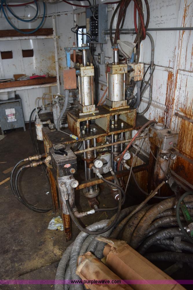 image for item H9274 1994 Trailmann enclosed trailer