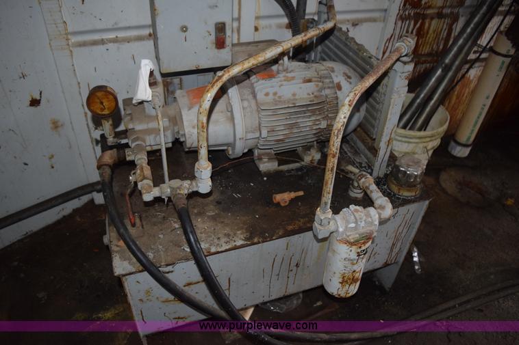 image for item H9274 1994 Trailmann enclosed trailer