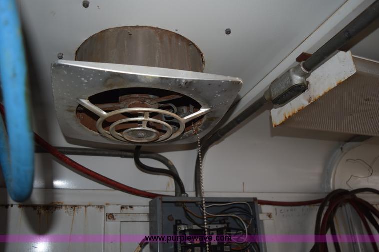 image for item H9274 1994 Trailmann enclosed trailer