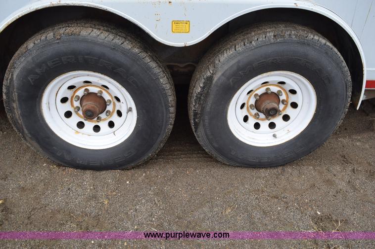 image for item H9274 1994 Trailmann enclosed trailer