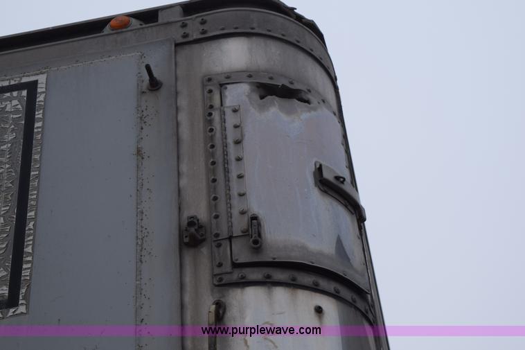 image for item H9275 1987 Dorsey dry van trailer