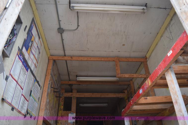 image for item H9275 1987 Dorsey dry van trailer