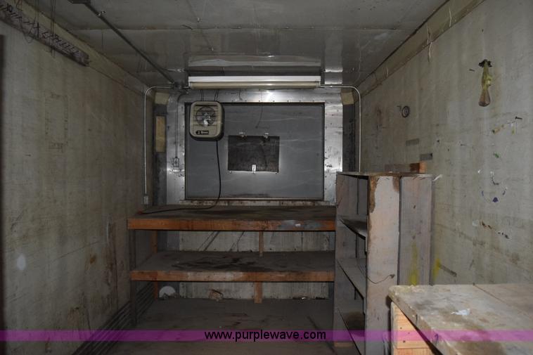 image for item H9275 1987 Dorsey dry van trailer