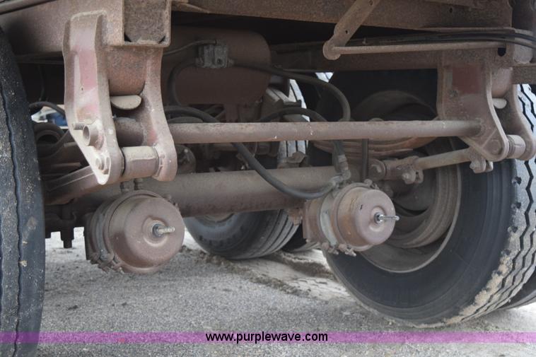 image for item H9275 1987 Dorsey dry van trailer