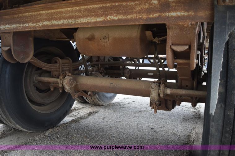 image for item H9275 1987 Dorsey dry van trailer