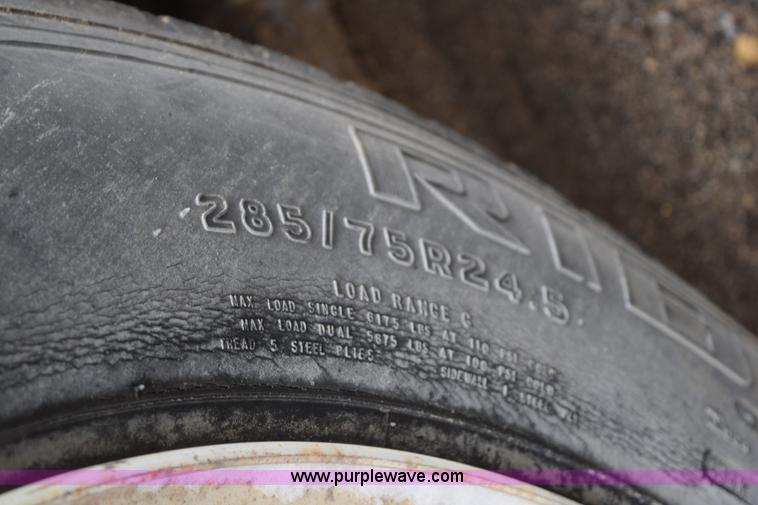 image for item H9275 1987 Dorsey dry van trailer