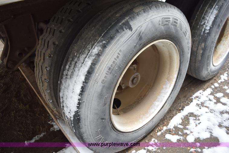 image for item H9275 1987 Dorsey dry van trailer