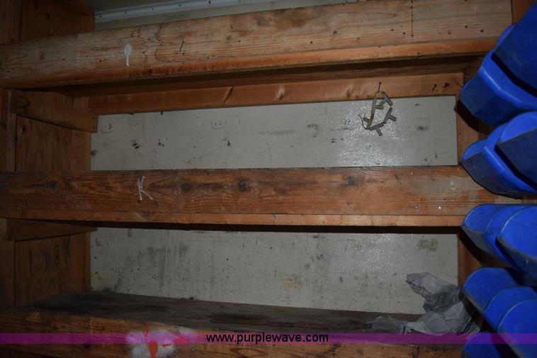 image for item H9277 1981 American dry van trailer