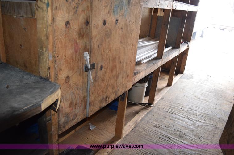 image for item H9277 1981 American dry van trailer