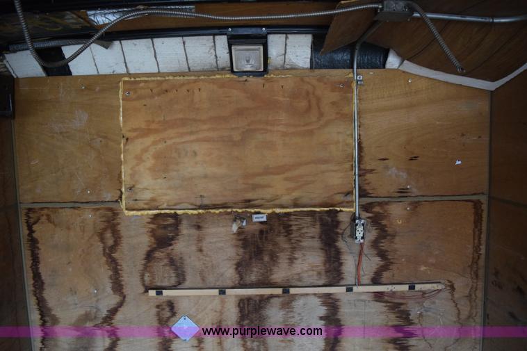 image for item H9279 1995 Wells Cargo enclosed trailer