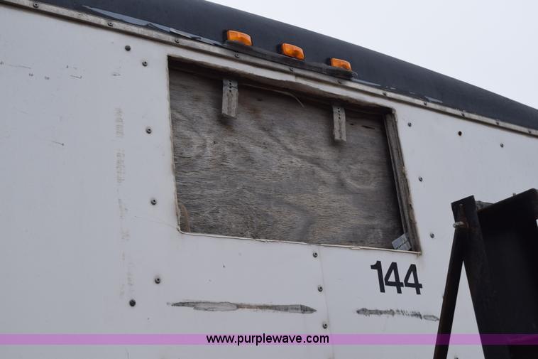 image for item H9279 1995 Wells Cargo enclosed trailer