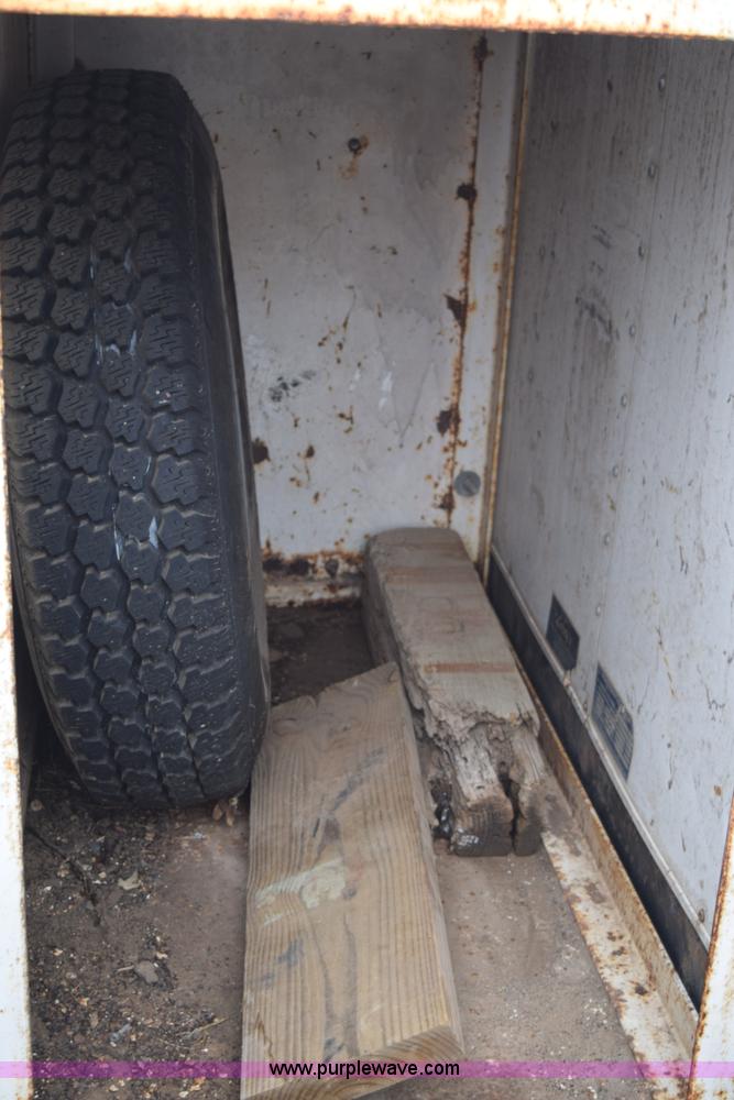 image for item H9279 1995 Wells Cargo enclosed trailer
