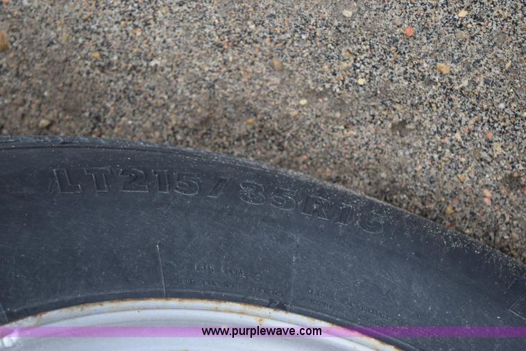 image for item H9279 1995 Wells Cargo enclosed trailer