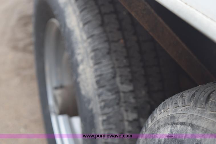 image for item H9279 1995 Wells Cargo enclosed trailer