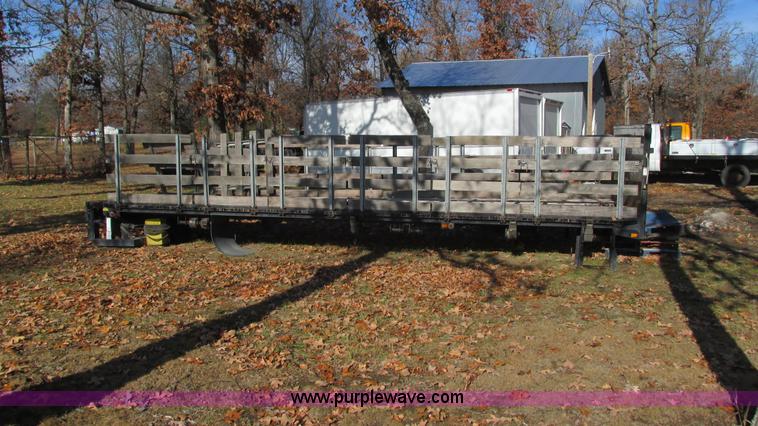 image for item I3138 Stake bed