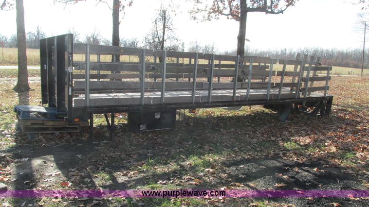 image for item I3138 Stake bed