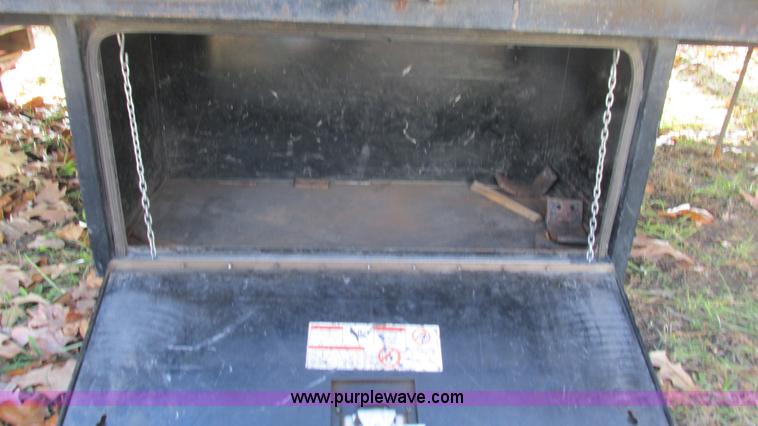 image for item I3138 Stake bed