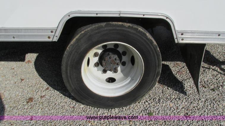 image for item I3142 1995 International 4700LPX box truck