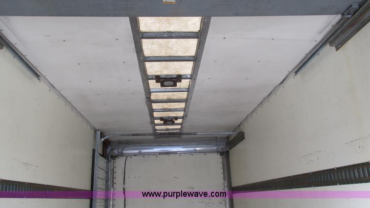 image for item I3142 1995 International 4700LPX box truck