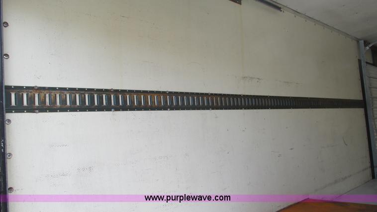 image for item I3142 1995 International 4700LPX box truck