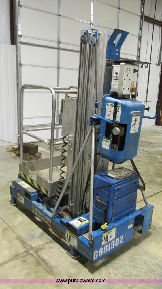 image for item I3143 Genie IWP-24 vertical lift