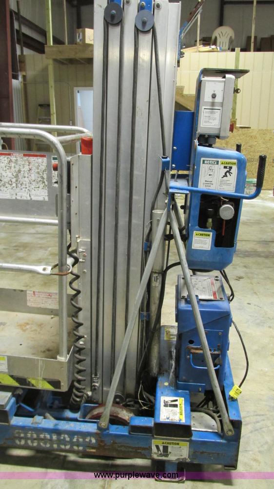 image for item I3143 Genie IWP-24 vertical lift