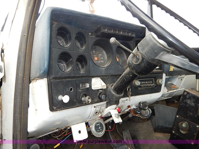 image for item I5182 1985 Chevrolet Custom Deluxe 60 bucket truck