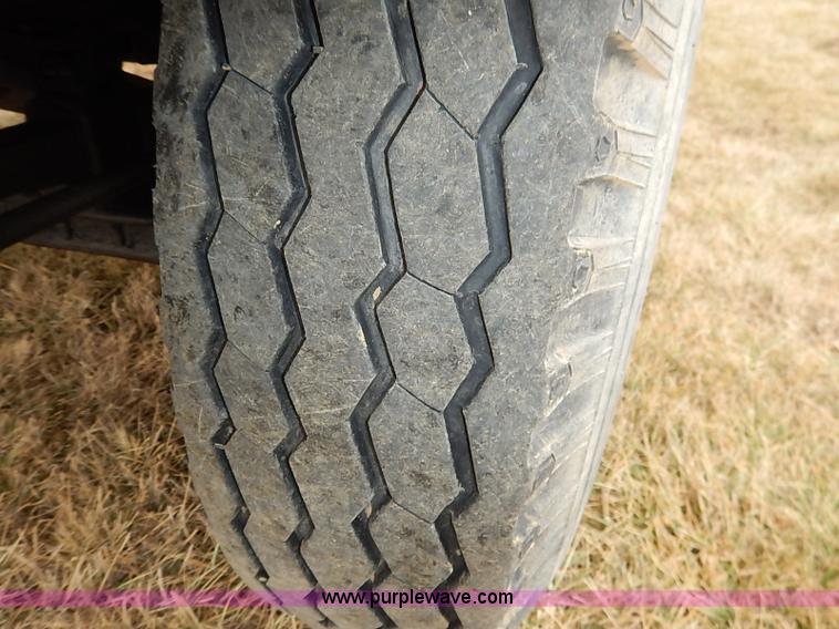 image for item I5182 1985 Chevrolet Custom Deluxe 60 bucket truck