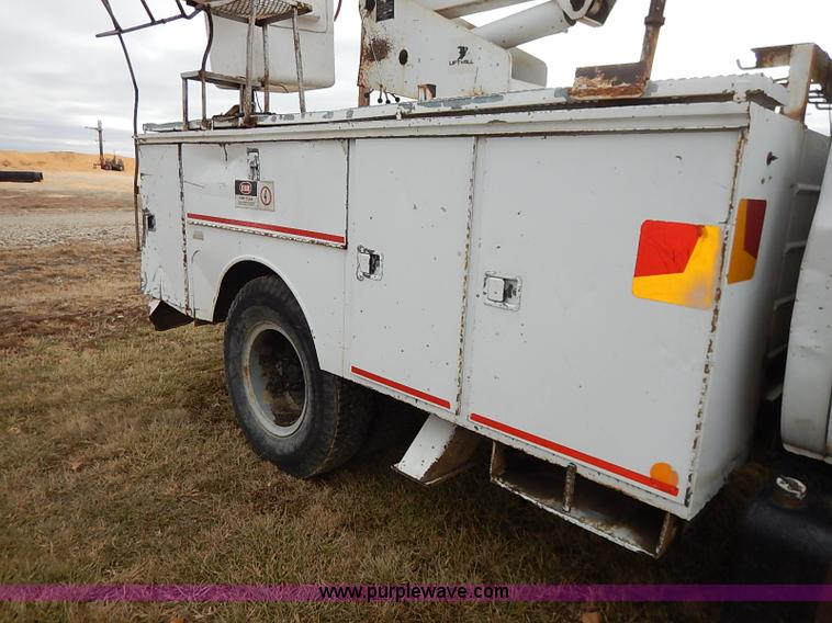 image for item I5182 1985 Chevrolet Custom Deluxe 60 bucket truck