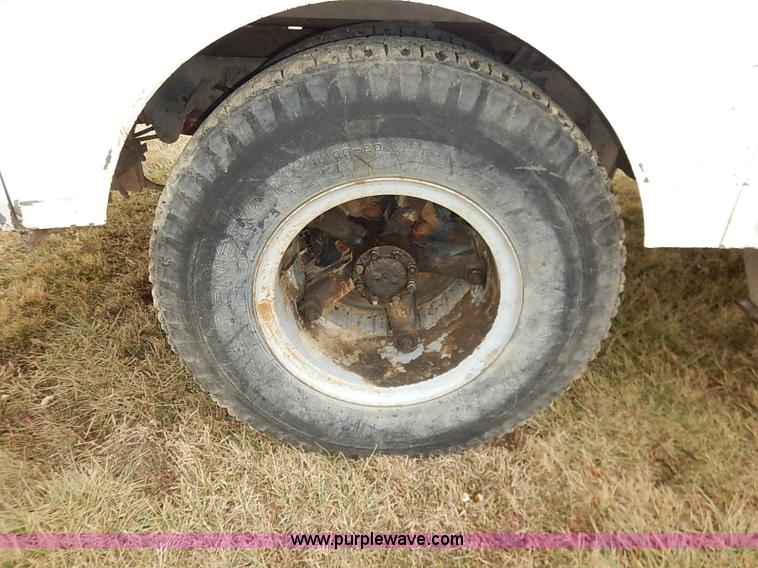 image for item I5182 1985 Chevrolet Custom Deluxe 60 bucket truck